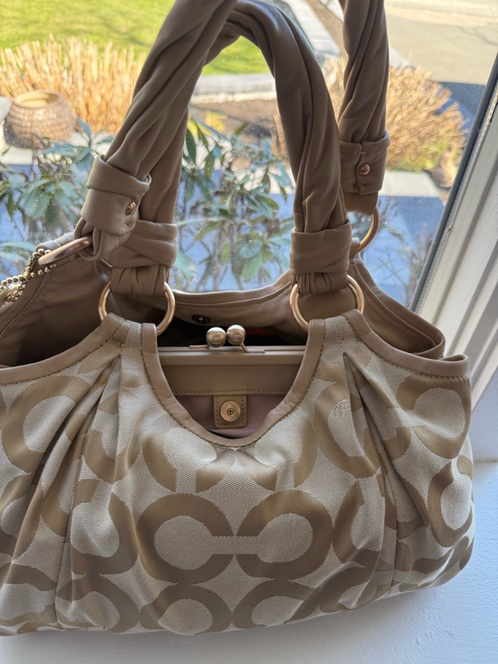 Coach jacquard kiss lock bag - Picture 2 of 12